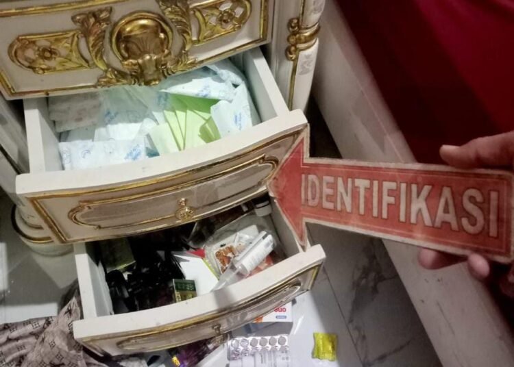 Ancam Bunuh Pemilik Rumah, Pencuri Bawa Kabur Pajero di Gunungputri