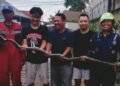 Damkar Evakuasi Ular Sanca 3 Meter dari Drainase di Bubulak