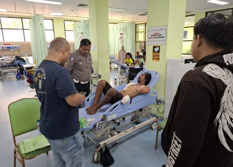 Hiraukan Imbauan Warga Saat Pasang Spanduk, Pria di Ciseeng Tersengat Listrik