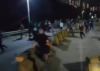 Bentrok Suporter Persita Tangerang dan PSIS Semarang, 4 Orang Luka dan 2 Bus Rusak