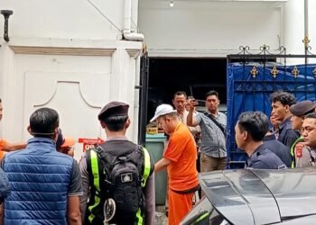 Rekonstruksi Kasus Pembunuhan Satpam di Kota Bogor Ramai Disaksikan Warga