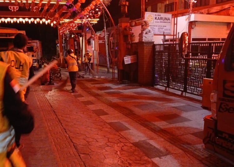 Gercep Pasukan Kuning Bersihkan Sampah di BSF-CGM 2025