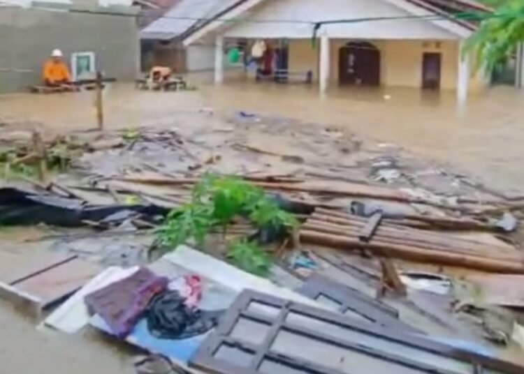 Kali Meluap, Kampung Cicerewet Babakan Madang Terendam Banjir