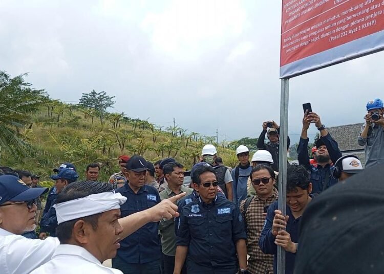 Dianggap Jadi Penyebab Banjir, Hibisc Fantasy Puncak Dibongkar 