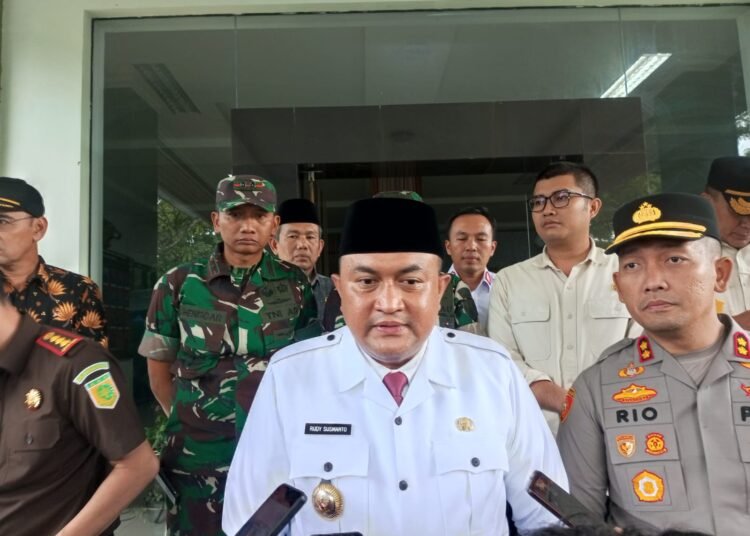 Meski Sering Bikin Macet Horor, Pemkab Masih Pikir-pikir Lebarkan Jalan Alternatif Puncak
