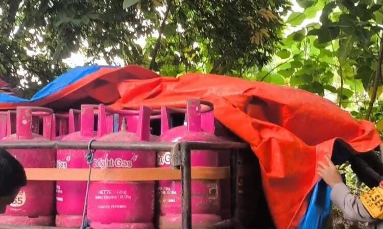 Nyamar Jadi Kurir, Polisi Ungkap Gudang Pengoplos Gas Elpiji di Cileungsi
