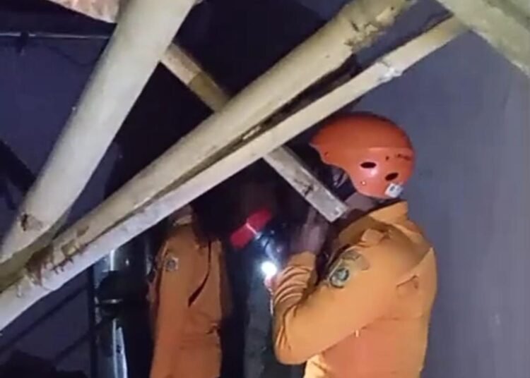 Pria di Ciomas Alami Sejumlah Luka Usai Tertimpa Rumah Roboh