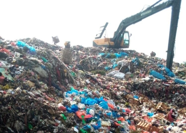 Usai Ditegur KLH, Bupati Baru Bergerak Tata TPAS Galuga yang Sampahnya Overload 