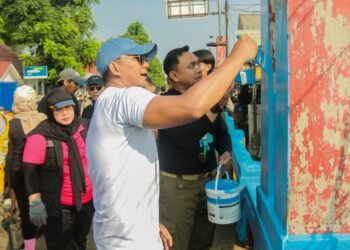 Bebersih di MA Salmun, Pemkot Bogor Angkut Puluhan Ton Sampah
