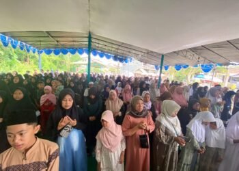 Kapalang Misteri Tebar Kebaikan Melalui Gelaran Bersholawat dan Santunan Yatim 