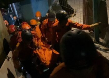 Longsor di Puncak Tewaskan Seorang Remaja, Korban Dievakuasi ke RSUD Ciawi