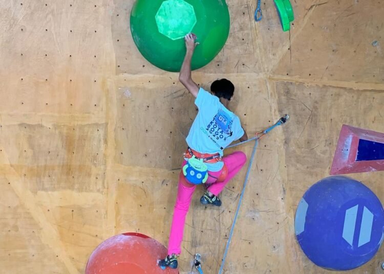 Jaring Bibit Atlet Muda, FPTI Kota Bogor Gelar Sirkuit Panjat Tebing 