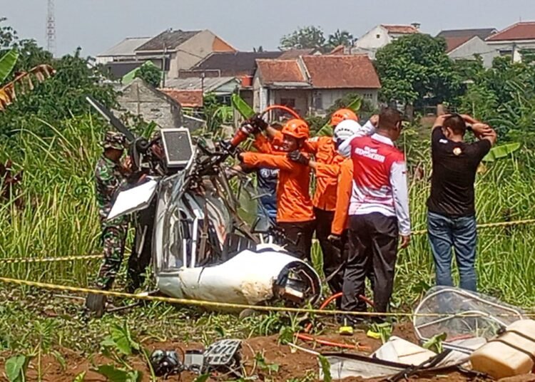 Pesawat Jatuh di Ciampea Ditumpangi 2 Orang, Satu Dikabarkan Meninggal Dunia 