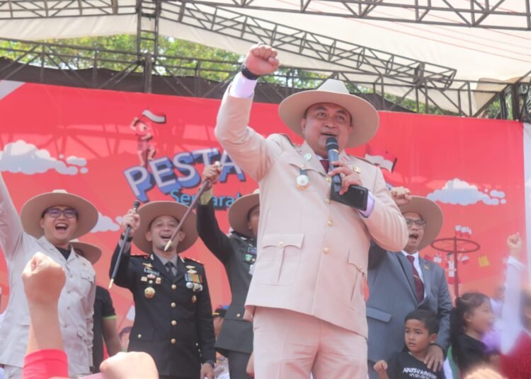 Rudy Susmanto Sampaikan Salam Hangat Presiden Prabowo di Pesta Rakyat Bojong Koneng