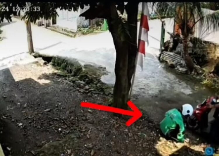 Nyamar Jadi Ojol, 2 Kurir Narkoba Tinggalkan Paket Sinte di Perumahan Cipto Cilebut