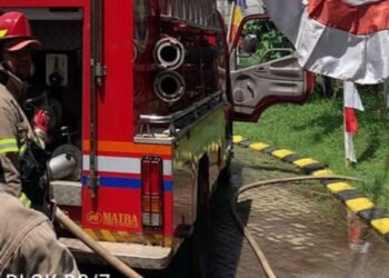 Korsleting Listrik Sebabkan Rumah di Cibinong Terbakar
