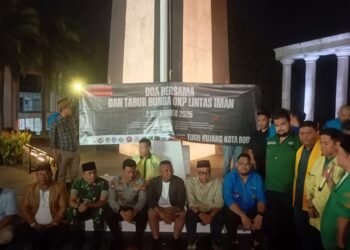 Pemuda Bersama Forkopimda Gelar Doa Bersama-Tabur Bunga di Tugu Kujang