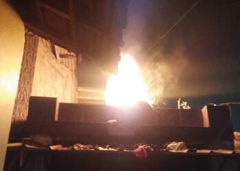 Seorang Pria dengan Gangguan Jiwa di Cibinong Bakar Rumah Sendiri