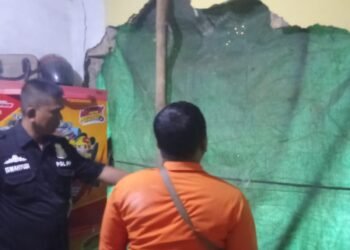 Tembok Rumah Warga di Kencana Ambruk Akibat Cuaca Ekstrem