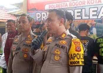 Polisi Tangkap Remaja Konvoi Bawa Sajam di Bogor Timur 