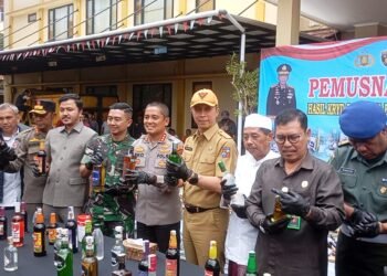 Polresta Bogor Kota Musnahkan 38.875 Botol Miras Ilegal 