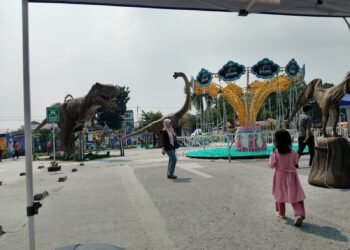 Dino Planet Cibinong Tawarkan Wahana Seru Bertema Dinosaurus 
