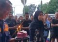 Ngefans Sama Damkar, Guru 25 Tahun Rayakan Ultah di Mako Cibinong