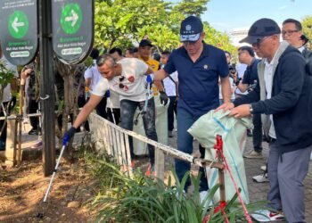 Bebersih Alun-Alun Kota Bogor, Menteri LH Dorong Bangkitkan Kembali Budaya Bersih Lingkungan 