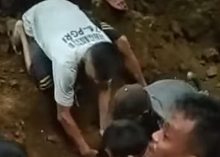 2 Kuli Bangunan di Sukamakmur Tertimbun Longsor saat Bekerja, 1 Tewas