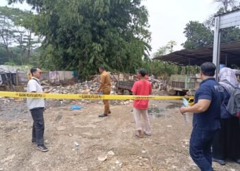 Terapkan Open Dumping, Dua TPS Ilegal di Cibinong Disegel