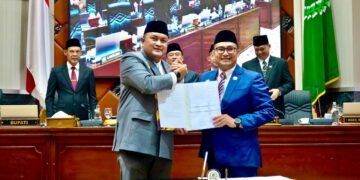 Sastra Winara Pimpin Sidang Paripurna, DPRD-Pemkab Bogor Bahas Lima Raperda