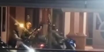 Pemburu Burung Bubarkan Tawuran di Kemang Pakai Senapan
