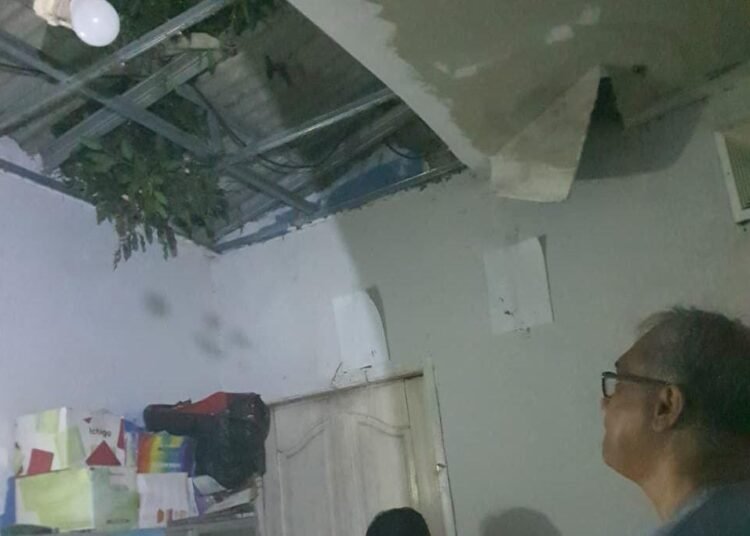 Pohon Keramat di Bojonggede Tumbang, Timpa Rumah hingga Warga Mengungsi