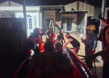 Tanggul Sungai Cipatujah Jebol, Puluhan Warga di Jonggol Mengungsi 