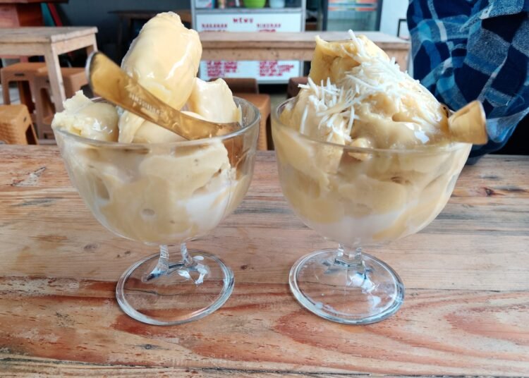 Es Durian Mas Bay, Olahan Durian Premium yang Bisa Dinikmati di Bojonggede