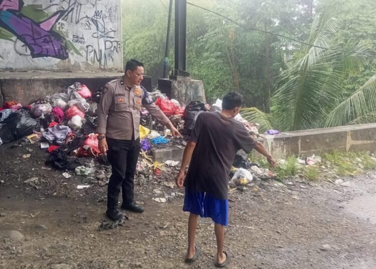Linglung, Lansia Jatuh dari Fly Over Cibinong Setinggi 5 Meter
