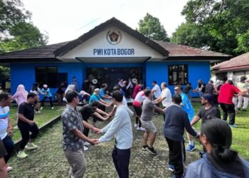 Wawalkot Bersama Direksi Bank Kota Bogor Ikut Senam Sehat PWI Kota Bogor