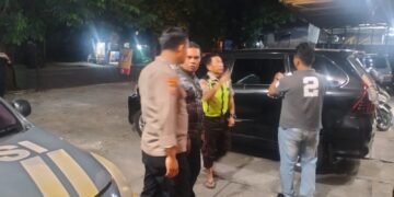 Mobil Dinas Kecamatan Gunungsindur Jadi Korban Pecah Kaca, Laptop Milik Negara Raib