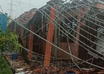 SMKN 1 Gunungputri Ambruk, Sejumlah Orang Dikabarkan Luka-luka