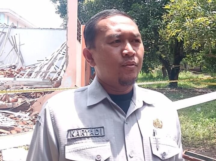Bangunan Ambruk SMKN 1 Gunungputri Terjadi Saat KBM Berlangsung