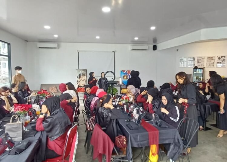 IKWI Dorong Pengembangan Diri Perempuan Melalui Heroik Beauty Class Bersama OMG 