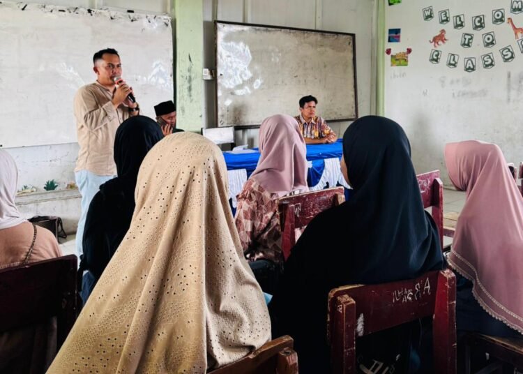 Anggota Komisi IV DPRD Cianjur, Aldi Yudistira Sosialisasi Program Indonesia Pintar (PIP)