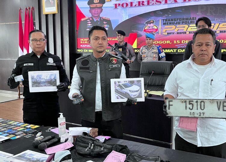 Polisi Tangkap 4 Pelaku Ganjal ATM di Kota Bogor, 2 Buron 