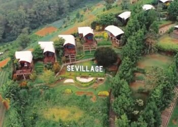 Malam Tahun Baru, Wisata Glamping di Sevillage Puncak Penuh