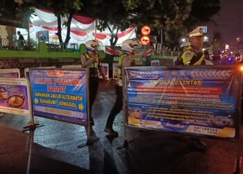 Malam Tahun Baru, Arus Kendaraan Menuju Puncak Ditutup