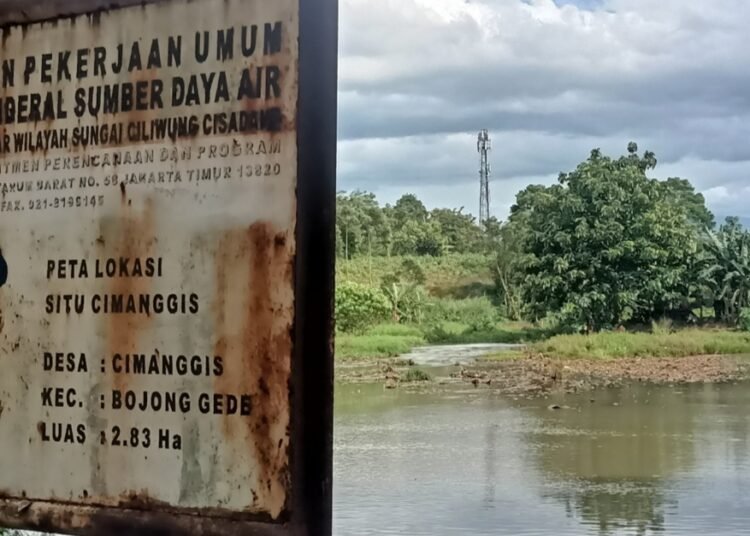 Situ Cimanggis Dangkal, Petani Ikan Murung