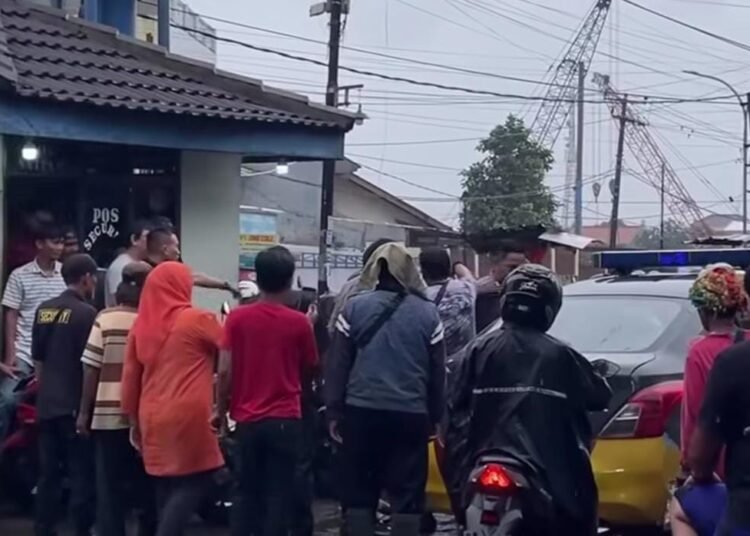 Curi Emas di Toko Perhiasan Pasar Cibinong, Pria 24 Tahun Diamuk Massa