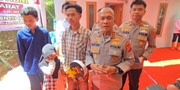 Kolaborasi Polda Jabar Renovasi Rutilahu Warga Cianjur