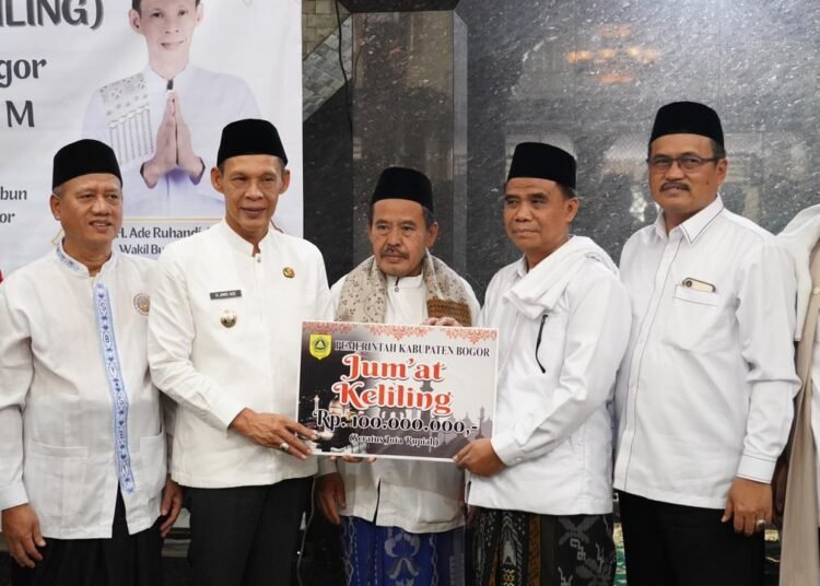Pemkab Bogor Salurkan Bantuan untuk Masjid Besar Cileungsi