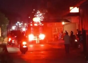 Kabel Optik Semrawut Nyaris Sebabkan Kebakaran di Cileungsi 